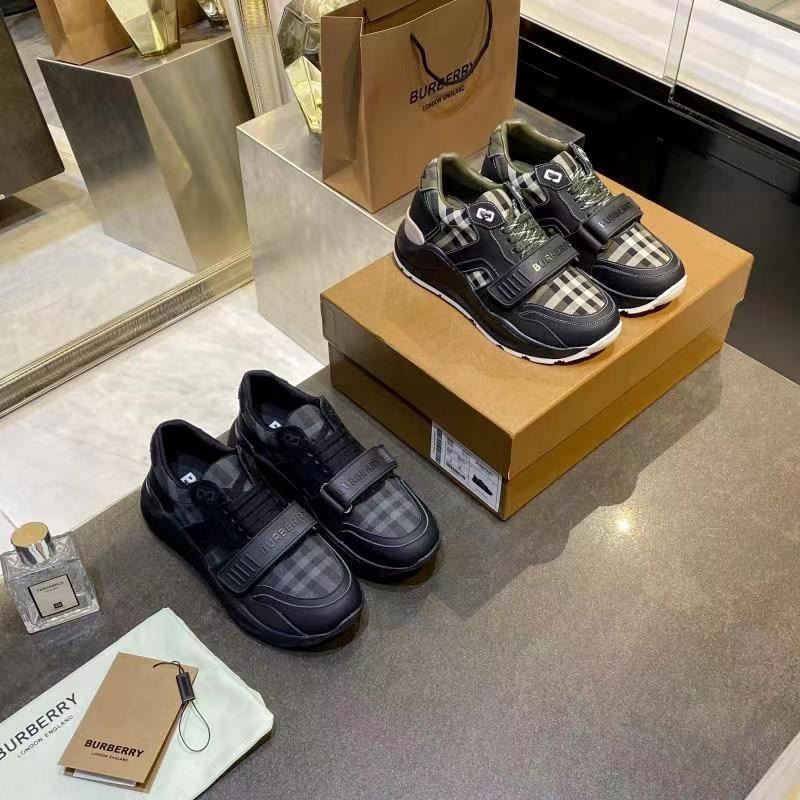 Burberry Low Shoes